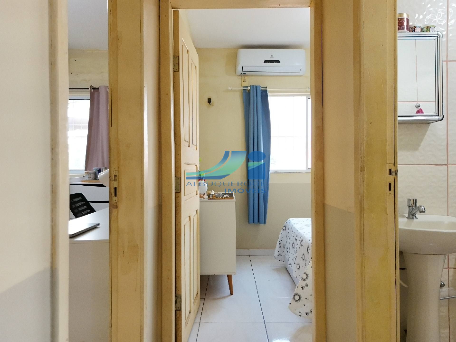 Vendo - Apartamento 02 quartos - Bairro: Manoel Julião