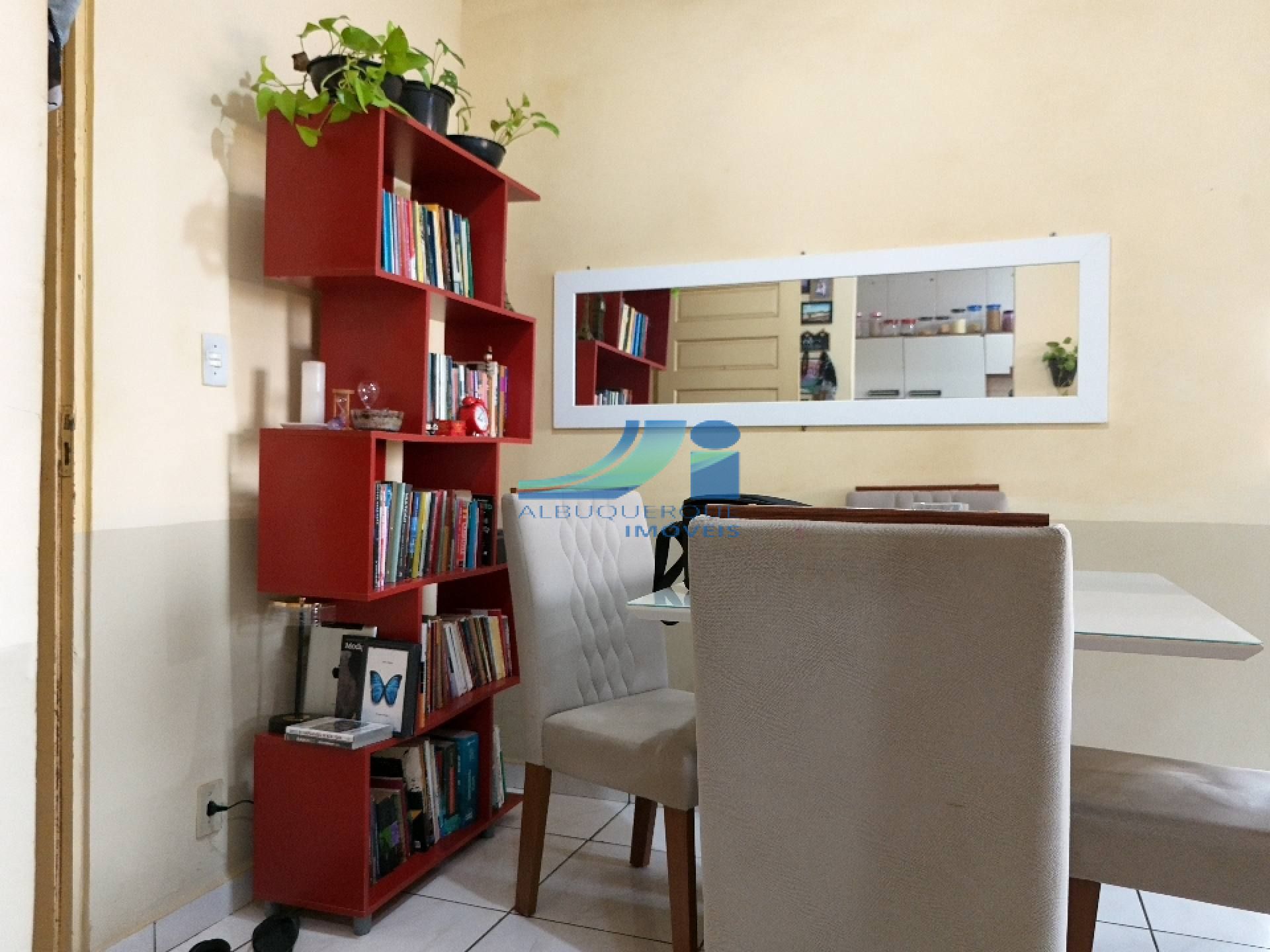 Vendo - Apartamento 02 quartos - Bairro: Manoel Julião