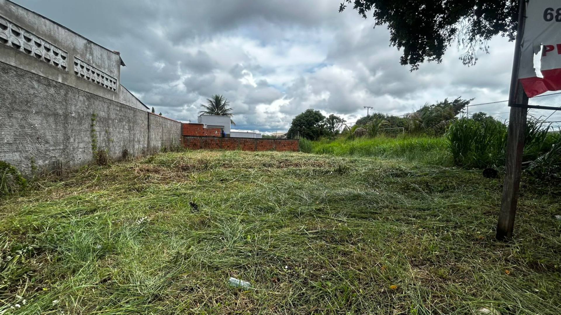 Terreno de 241 m² na Rua Beija Flor – Conjunto Adalberto Sena