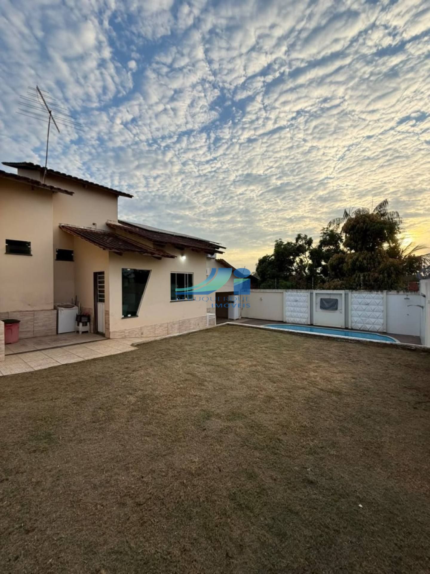 Casa à venda, 03 dormitórios, bairro Jardim Europa - R$670.000,00