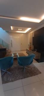 CASA 4 QUARTOS 6 GARAGENS PLANALTO AYRTON SENNA