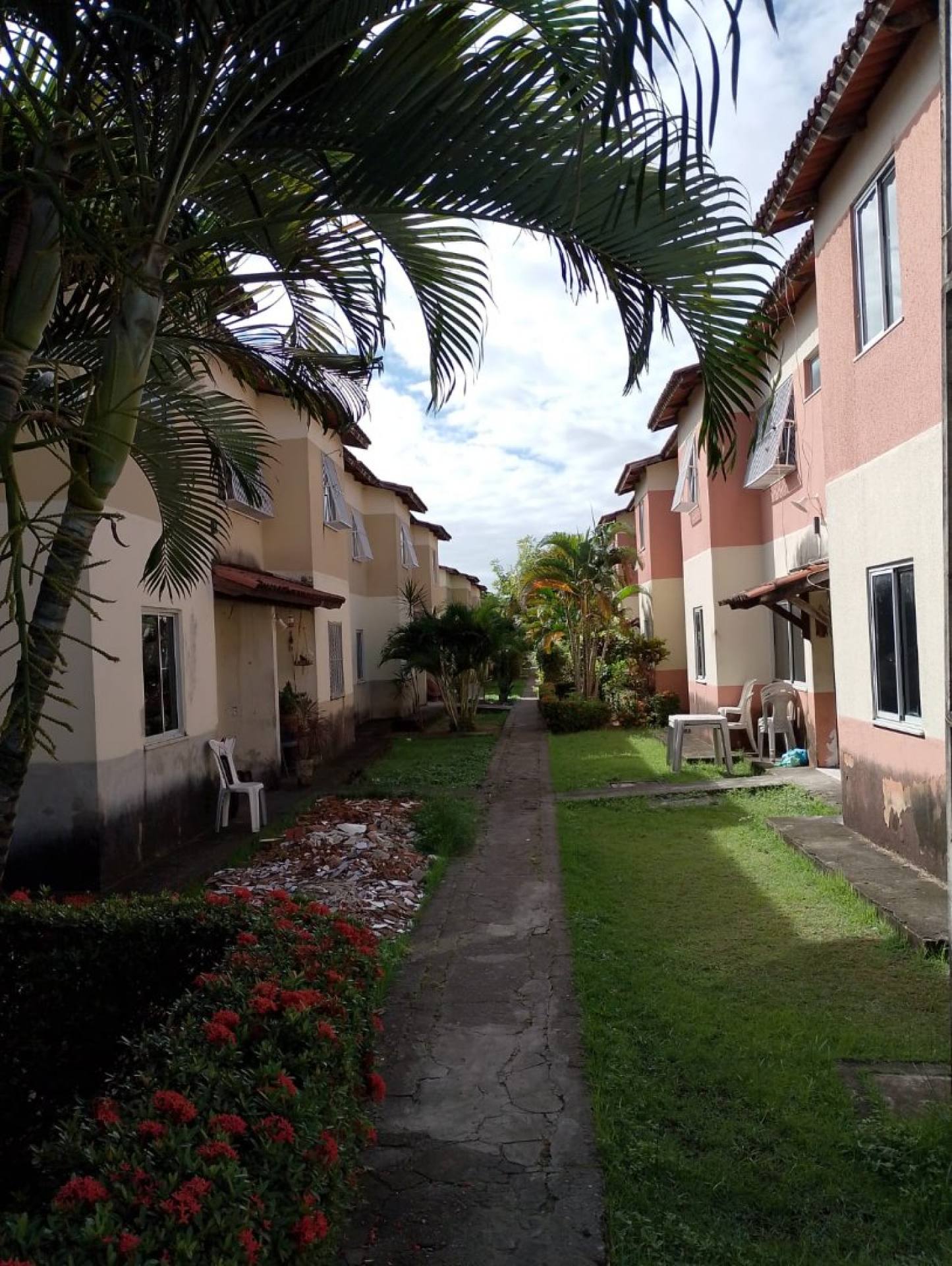 CASA EM MARACANAÚ 2 QUARTOS