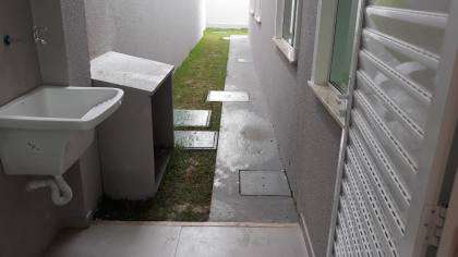 CASA NO AQUIRAZ 3 QUARTOS