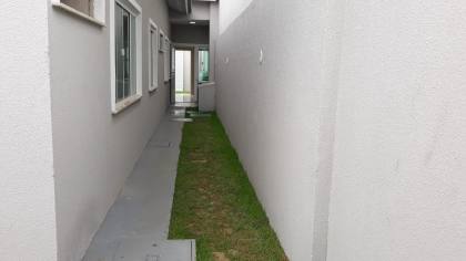 CASA NO AQUIRAZ 3 QUARTOS