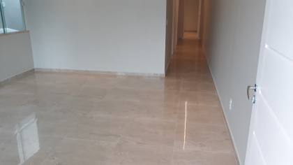 CASA NO AQUIRAZ 3 QUARTOS