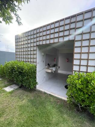CASA EM CONDOMINIO NA LAGOA REDONDA 3 QUARTOS