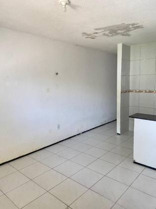CASA EM ITAITINGA 2 QUARTOS
