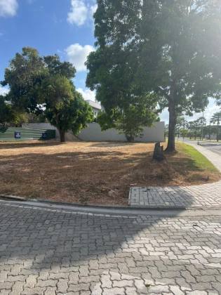 TERRENO EM CONDOMINIO NO EUSEBIO