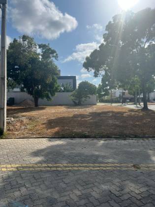 TERRENO EM CONDOMINIO NO EUSEBIO