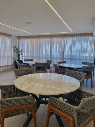 APARTAMENTO  Semi MOBILIADO  - 150M DA PRAIA