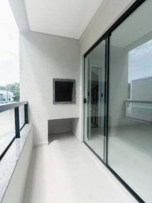 APARTAMENTO BAIRRO MEIA PRAIA