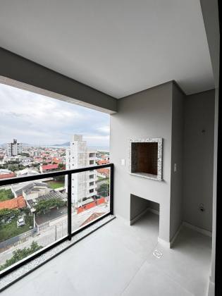 APARTAMENTO QUADRA MAR / CENTRO NAVEGANTES