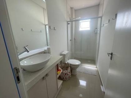 APARTAMENTO SEMI MOBILIADO