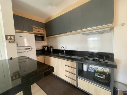 APARTAMENTO SEMI MOBILIADO