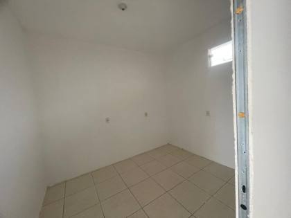 SALA COMERCIAL / APARTAMENTO / CASA