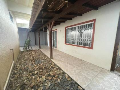 SALA COMERCIAL / APARTAMENTO / CASA