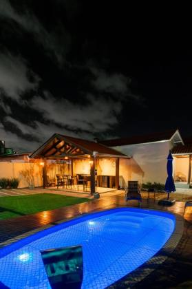CASA DE PRAIA /MOBILIADA E EQUIPADA