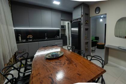 CASA DE PRAIA /MOBILIADA E EQUIPADA