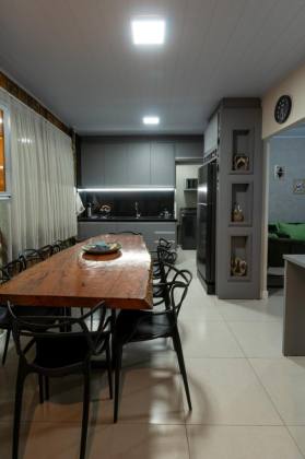 CASA DE PRAIA /MOBILIADA E EQUIPADA
