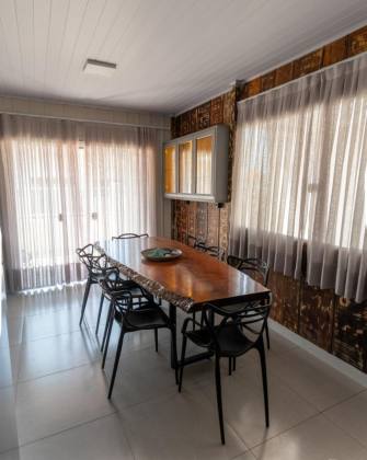 CASA DE PRAIA /MOBILIADA E EQUIPADA