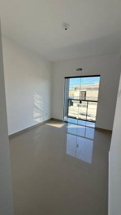 SOBRADO COM 2 SUITES - CENTRO NAVEGANTES