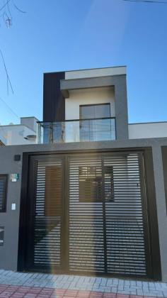 SOBRADO COM 2 SUITES - CENTRO NAVEGANTES