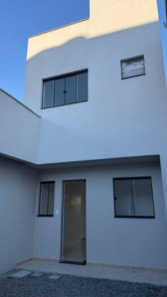 SOBRADO COM 2 SUITES - CENTRO NAVEGANTES