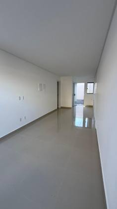 SOBRADO COM 2 SUITES - CENTRO NAVEGANTES