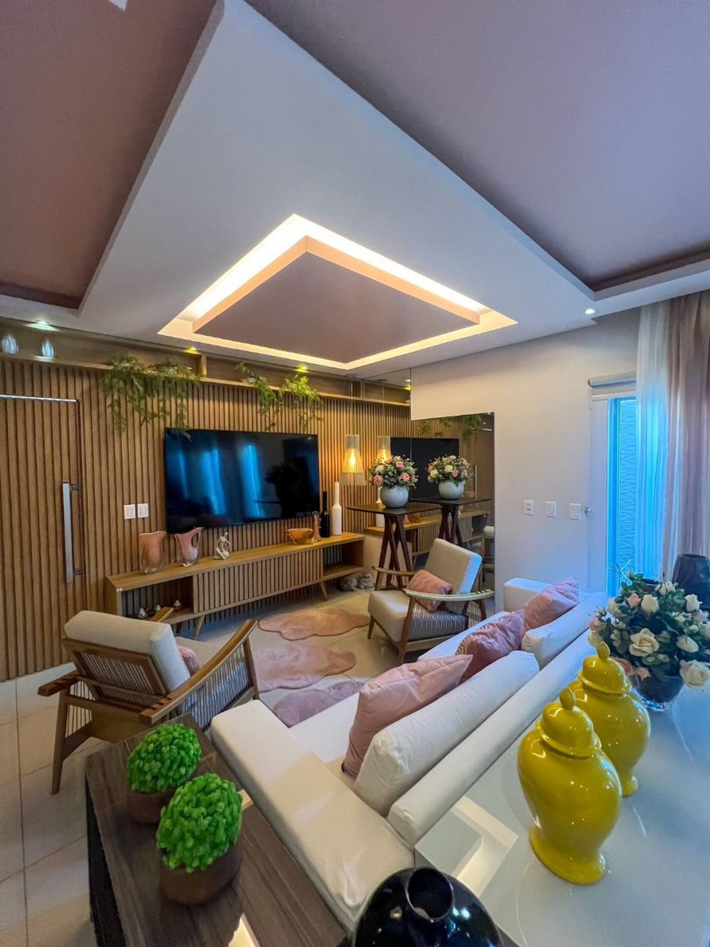 Bairro Uruguai  Casa Duplex de Alto Padrão á Venda.