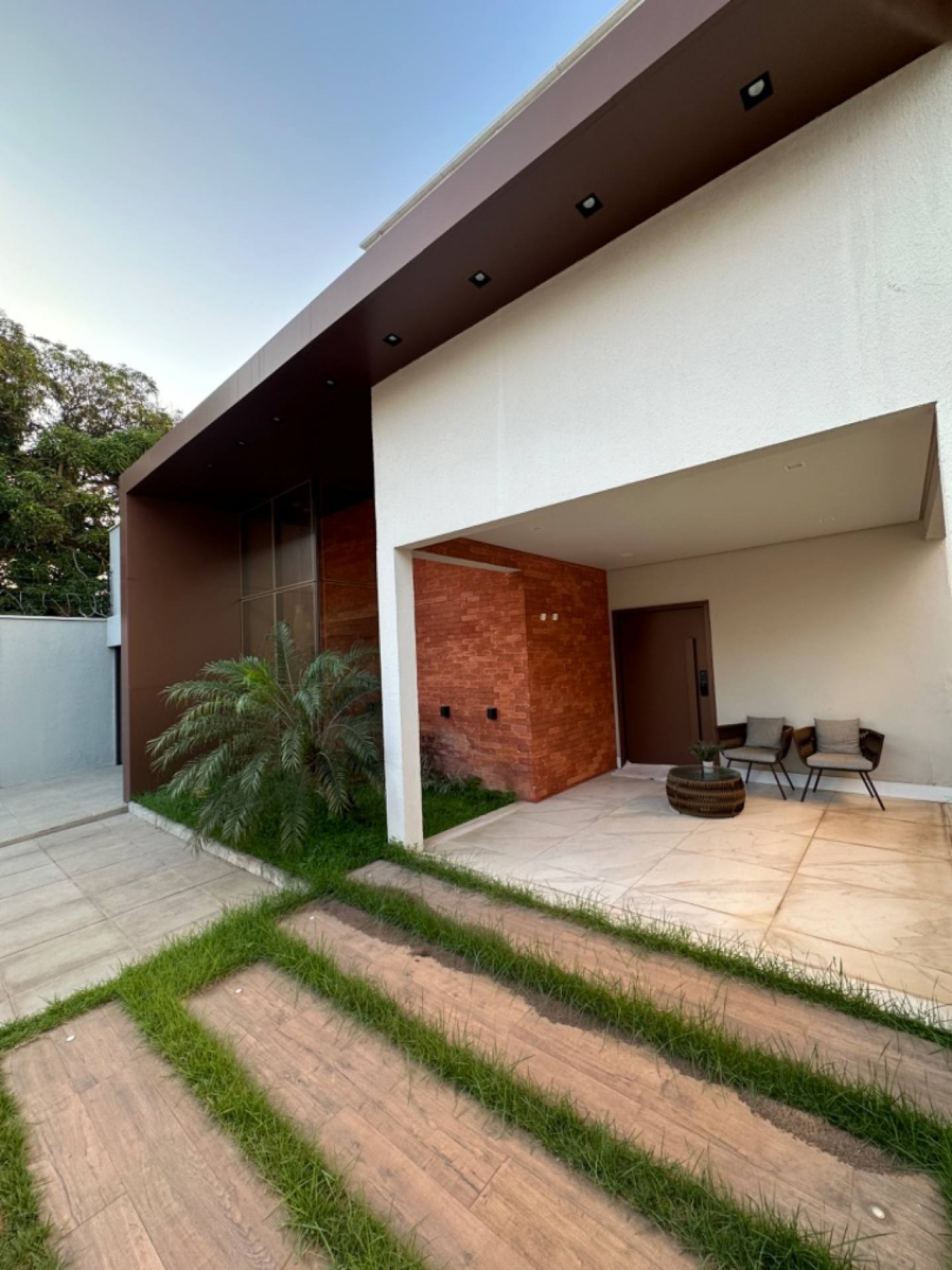 Horto - Casa de Alto Padrão á venda ( 50m da Av P. Kennedy).