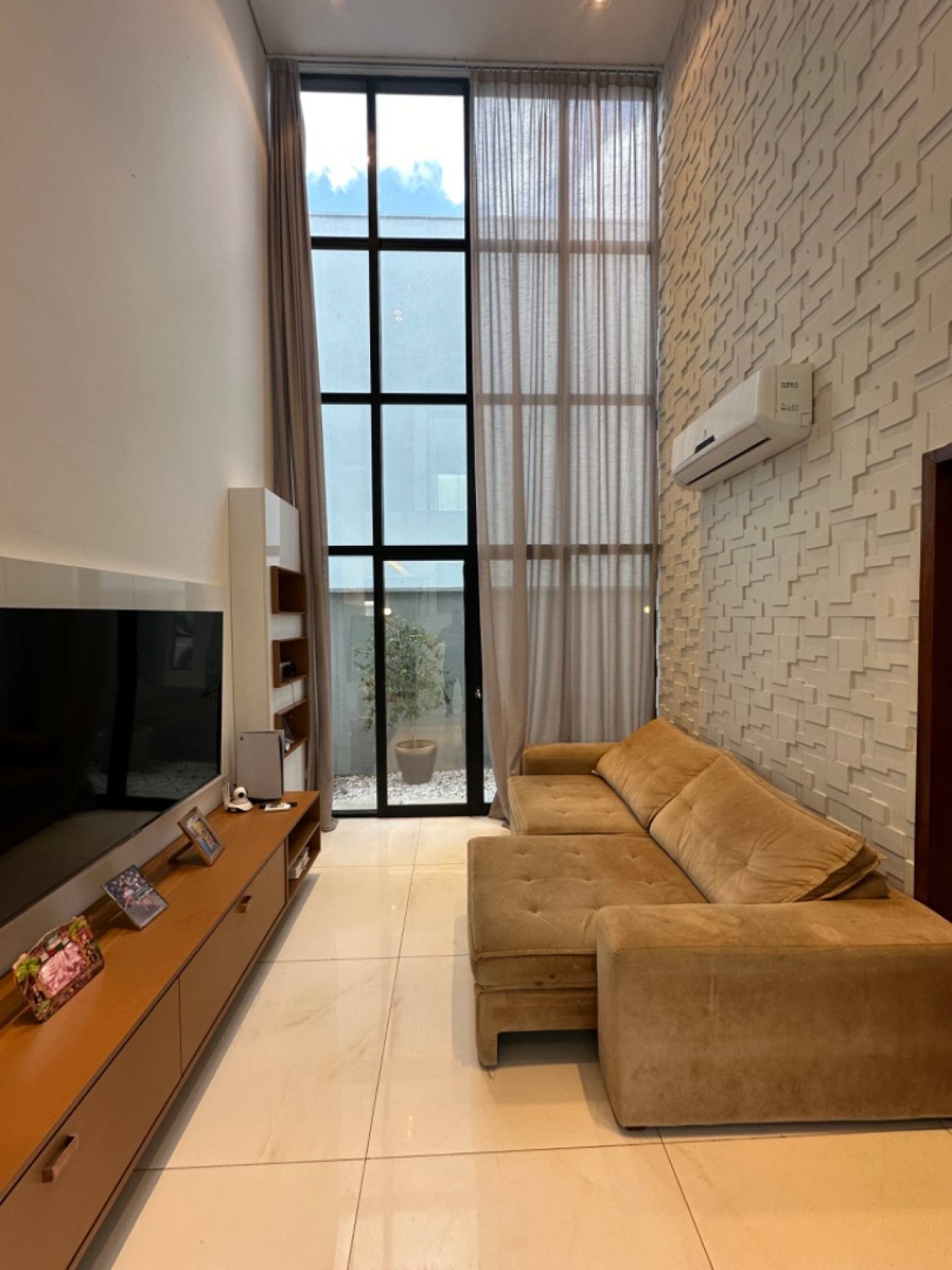 Terras Alphaville - Casa Dúplex á Venda.