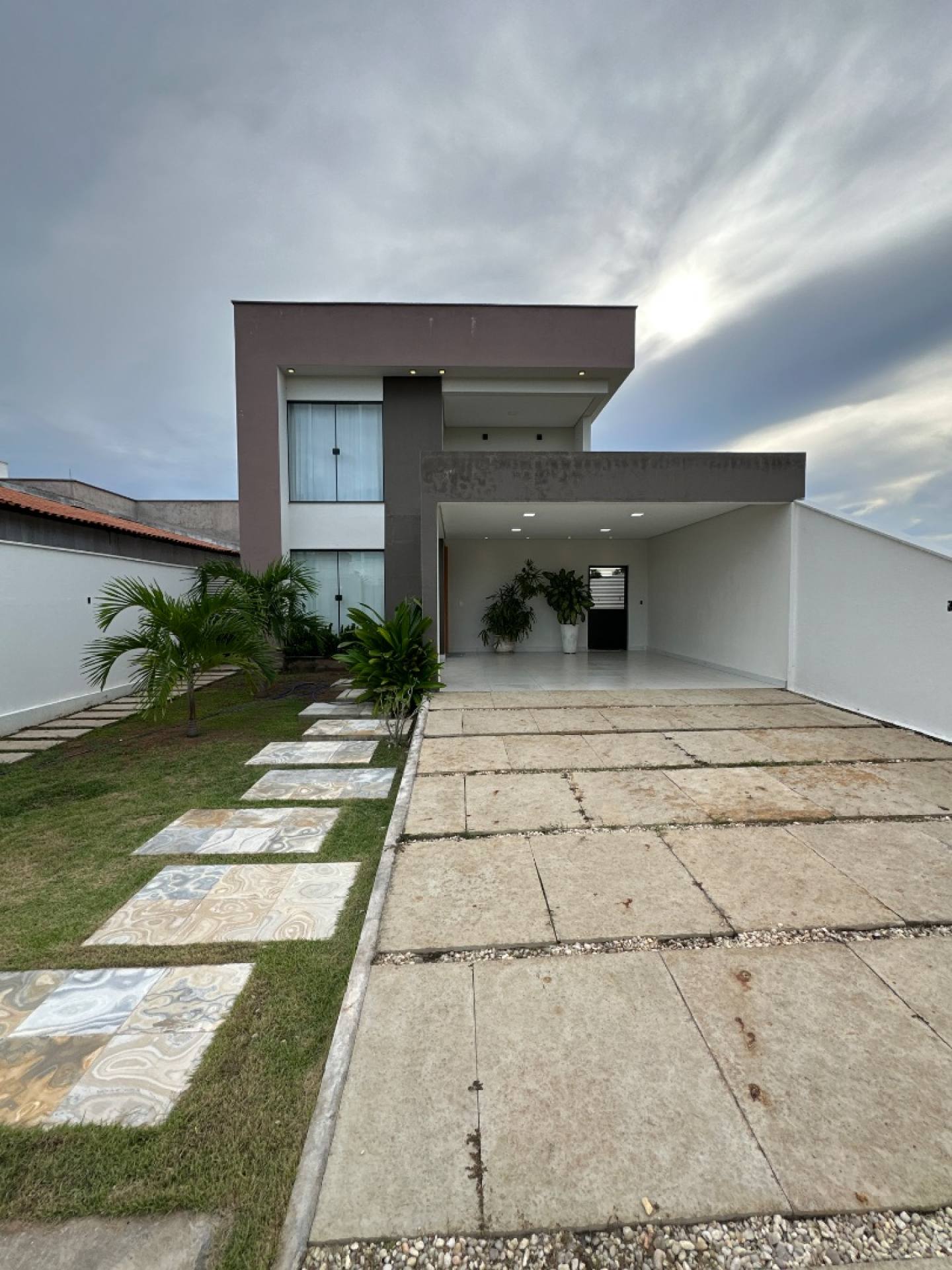 Aldebaran Leste - Casa Duplex á Venda.