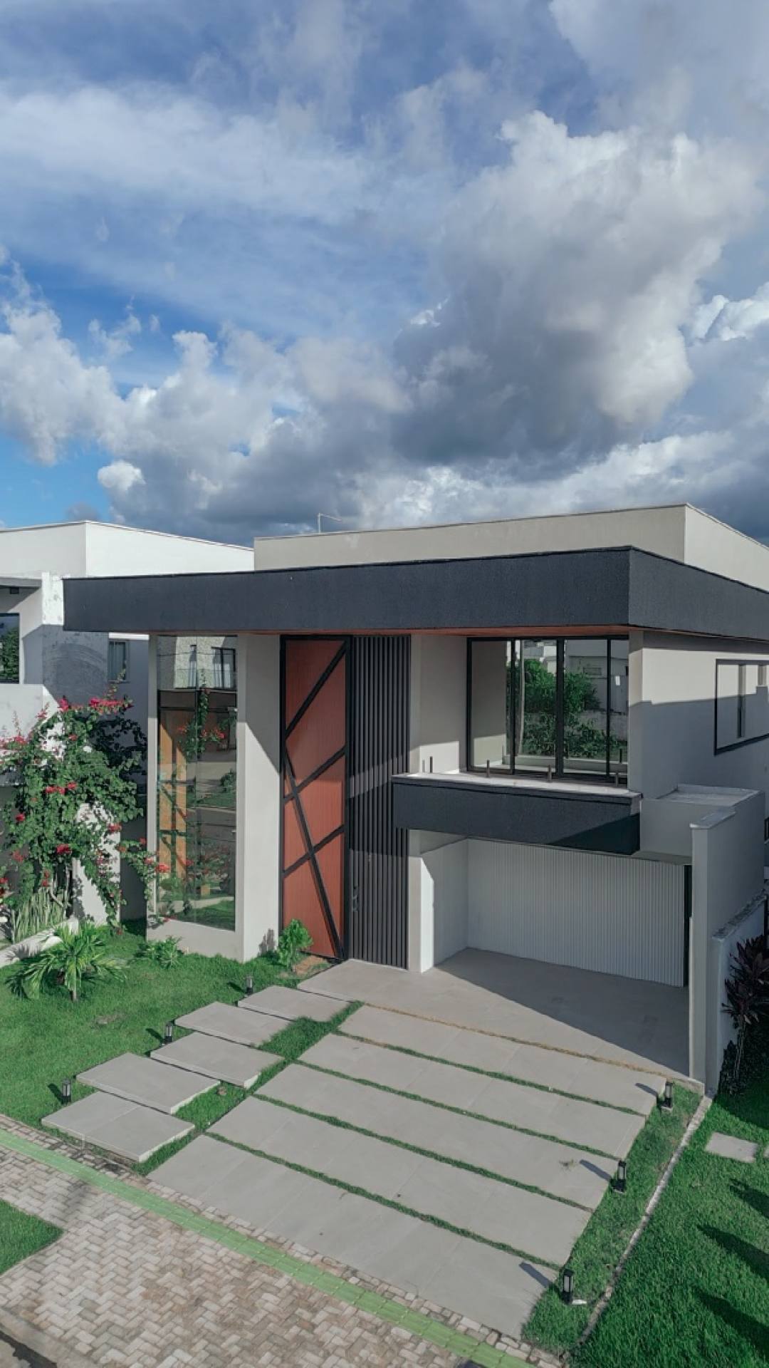 Casa Nova á Venda - Terras Alphaville  (290m2)