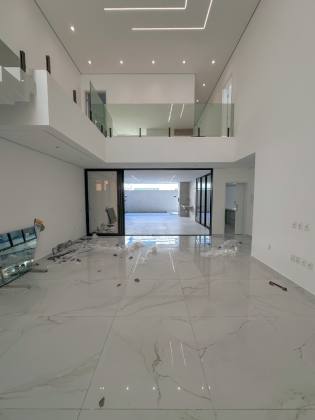 Casa Nova á Venda - Terras Alphaville  (290m2)