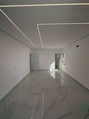 Casa Nova á Venda - Terras Alphaville  (290m2)