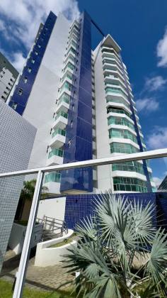 Apartamento Para Vender com 04 quartos 03 suítes no bairro Joquei em Teresina