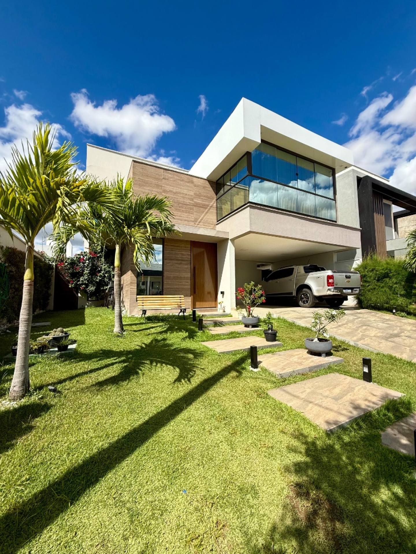 Terras Alphaville - Casa Duplex á Venda ( Porteira Fechada).