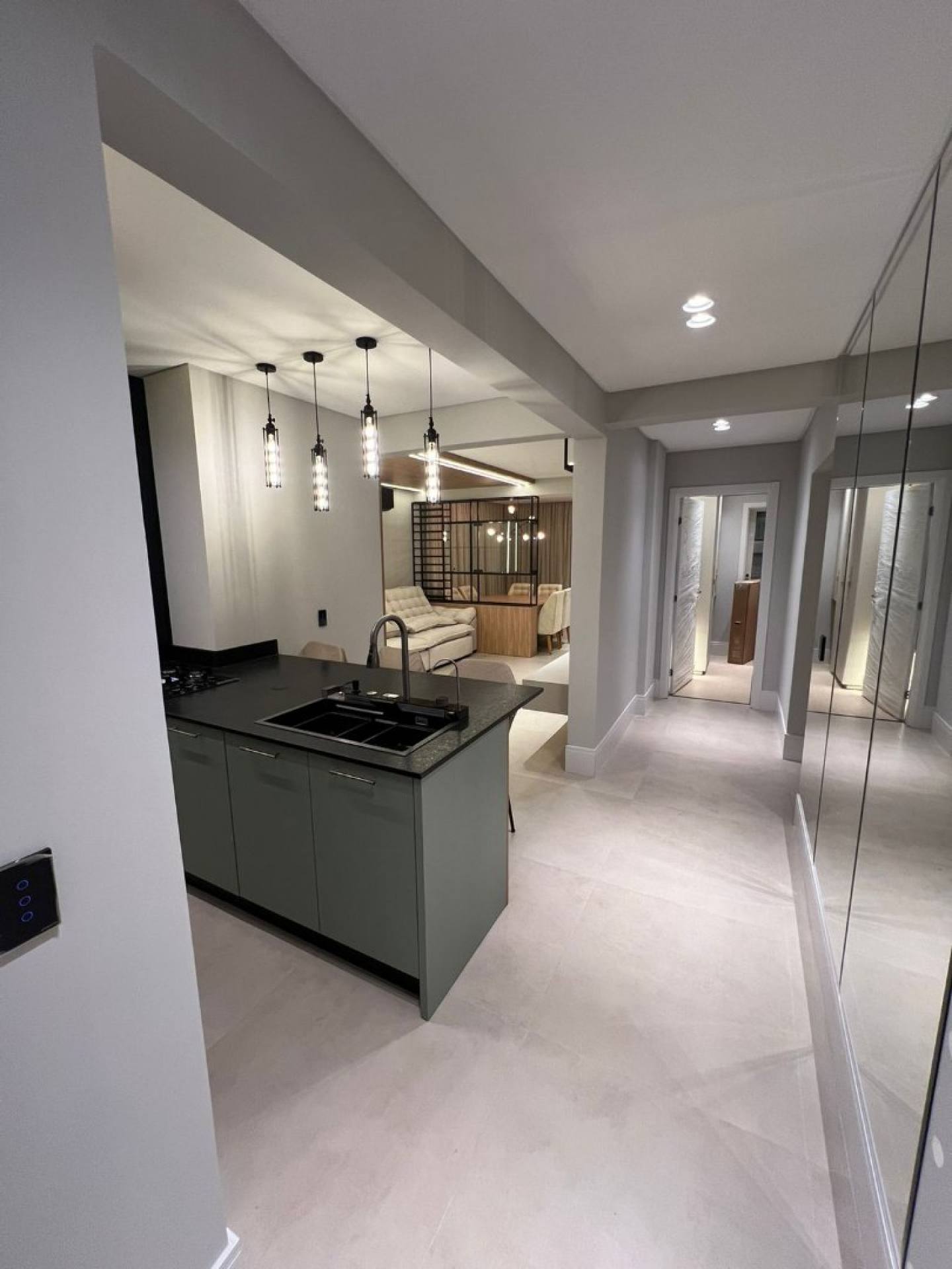 Apartamento com 03 suítes em Balneário Camboriú/SC pronto para morar.