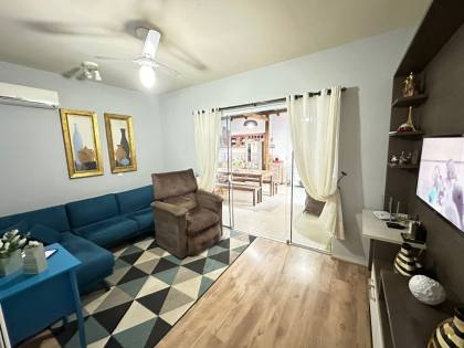 Casa mobiliada à venda no bairro Itacolomi – Balneário Piçarras/SC