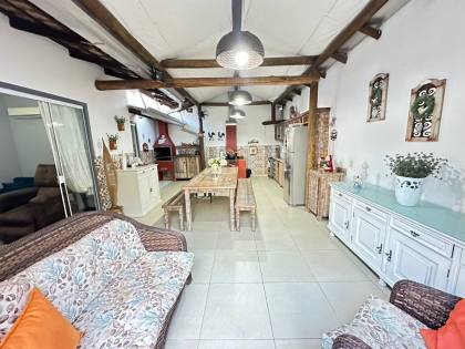 Casa mobiliada à venda no bairro Itacolomi – Balneário Piçarras/SC
