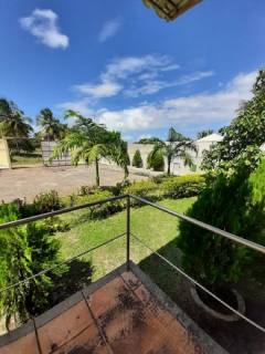 Vende-se casa de veraneio - Aruana