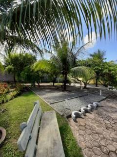 Vende-se casa de veraneio - Aruana