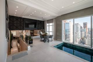 Cobertura Para Vender com 4 quartos 4 suítes no bairro meia praia em Itapema