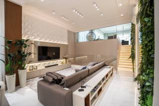 Cobertura Para Vender com 4 quartos 4 suítes no bairro meia praia em Itapema