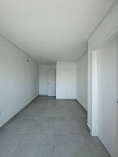 Sobrado Para Alugar com 2 quartos 2 suítes no bairro porto belo em Porto Belo