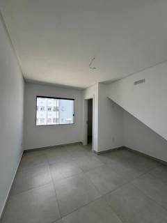 Sobrado Para Alugar com 2 quartos 2 suítes no bairro porto belo em Porto Belo