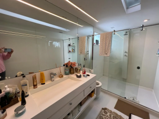 Aluga-se mansão na Barra da Tijuca