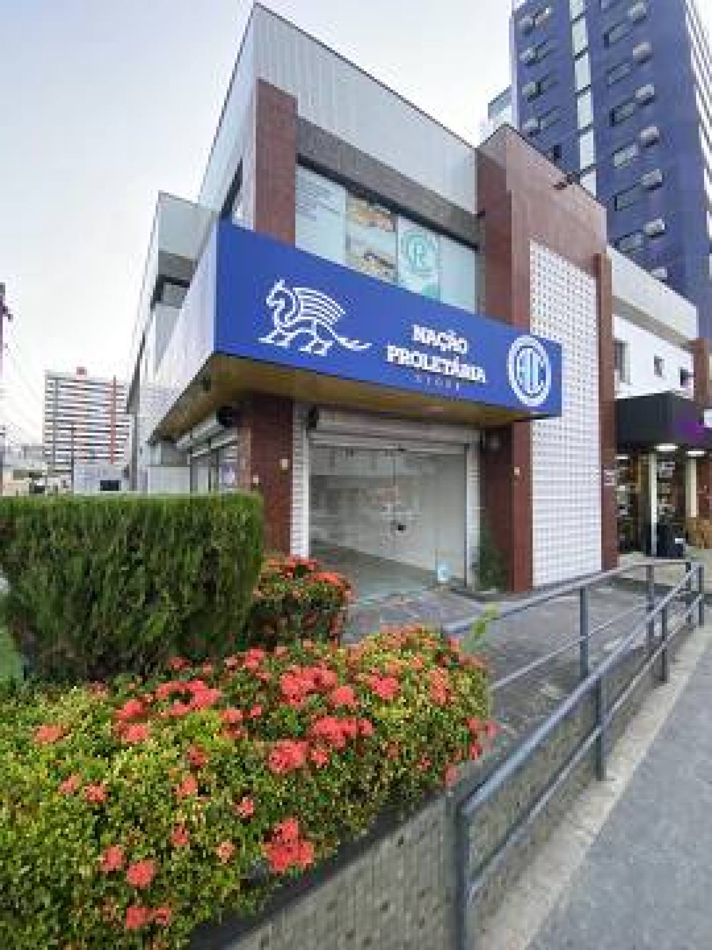 Vende-se ponto comercial