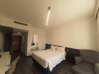 Vende-se flat reformado