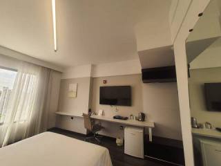 Vende-se flat reformado